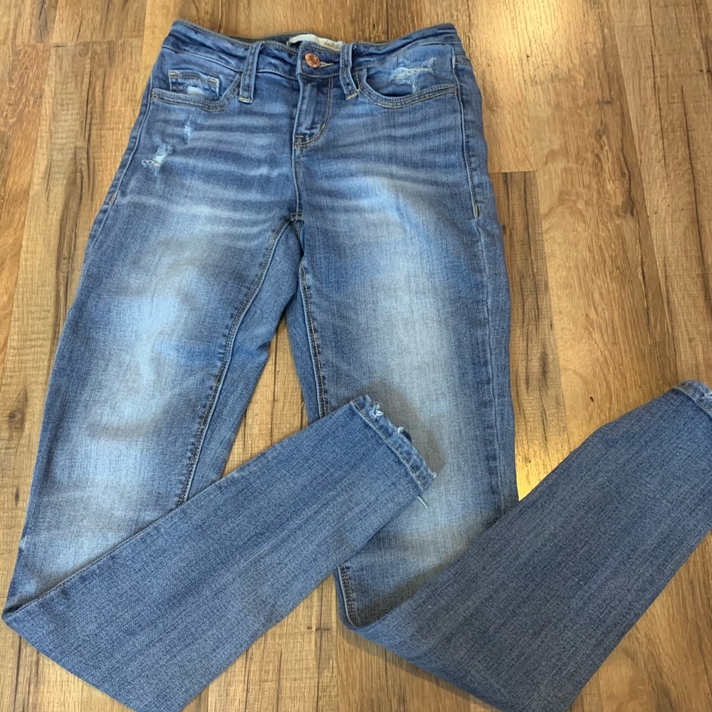Daytrip Distressed jeans